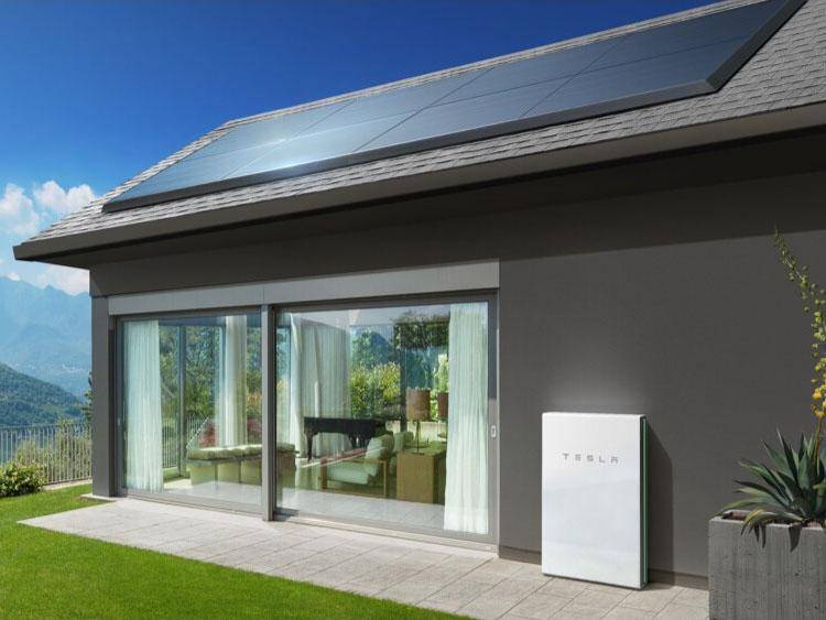 A solar powered home connected to Tesla's Powerball battery Tesla