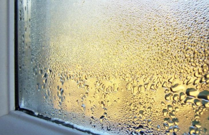 windows, condensation, risk reducing strategy
