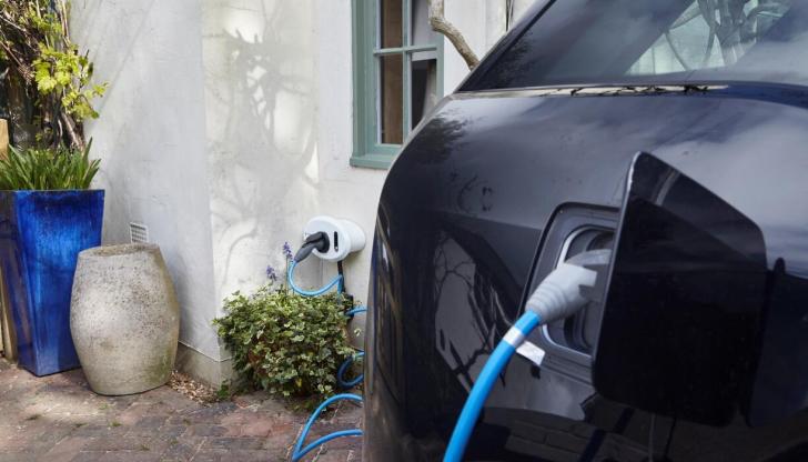 Free Webinar: Electric Vehicle Battery Health, December 16, 12 - 12:30 pm