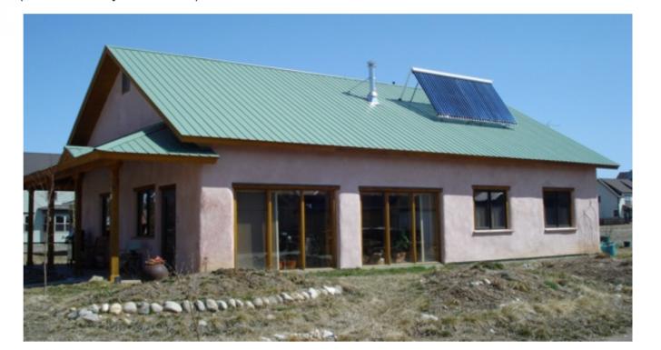 Balancing Embodied and Operational Carbon through Passive Strawbale